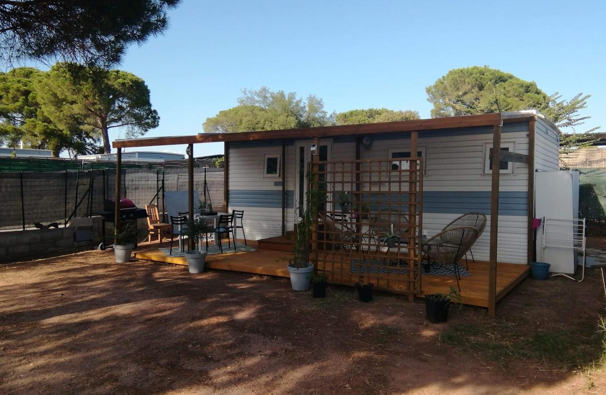 Mobilhome A Frejus A 15 Minute De La Mer Sur Terrain Independant Szoba fotó
